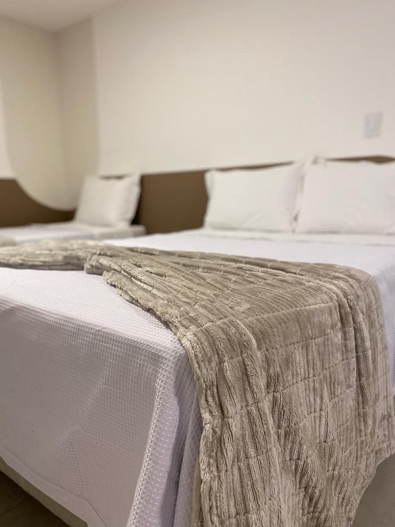 Studio 21 – Andar Superior Moderno com Estacionamento – Cent