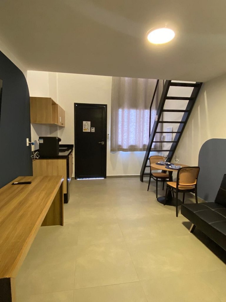 Studio 25 mezanino, cama aconchegante e ar