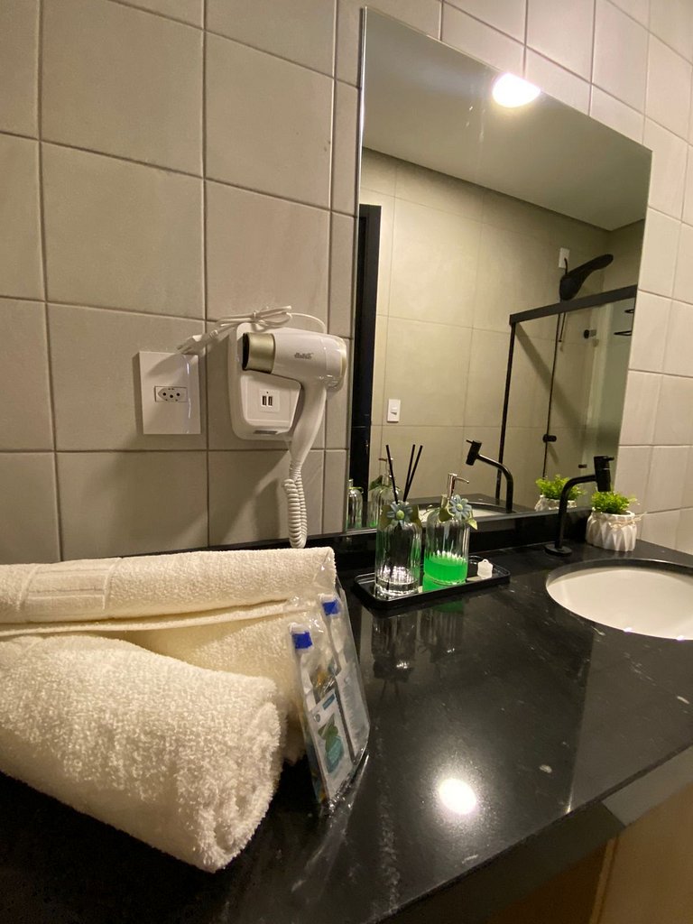 ST2 | Conforto e Charme Completo | AC | Vaga externa