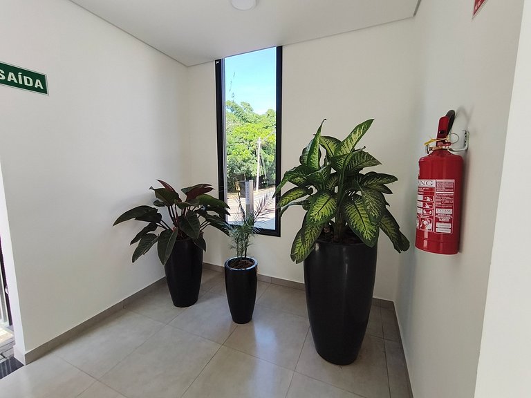 ST2 | Conforto e Charme Completo | AC | Vaga externa